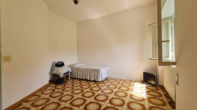 typical historical house for sale in Esperia