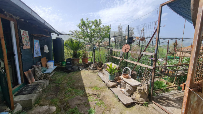 typical historical house for sale in Esperia