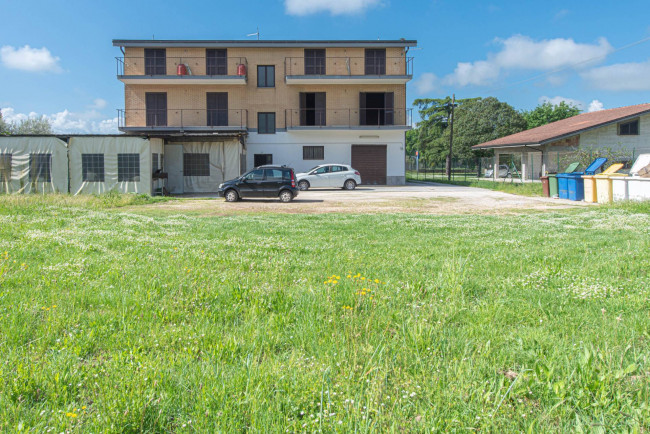 Palazzo intero stabile in vendita a Castrocielo