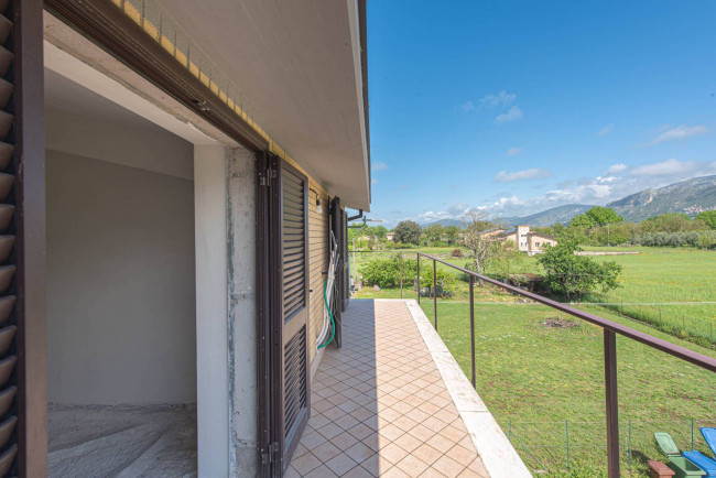Palazzo intero stabile in vendita a Castrocielo