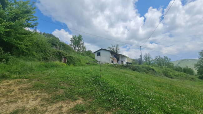 Casale di campagna in vendita a Santopadre