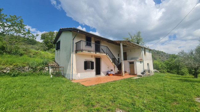 Casale di campagna in vendita a Santopadre