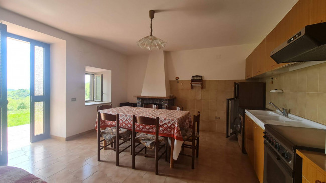 Casale di campagna in vendita a Santopadre