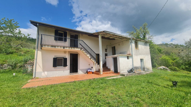 Casale di campagna in vendita a Santopadre