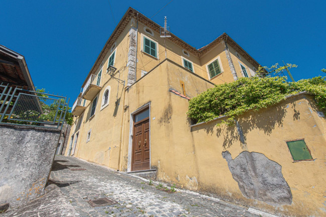 Palazzo storico in vendita a Colfelice