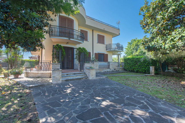 Villa for sale in Roccasecca