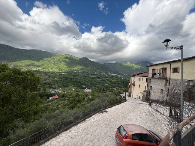 Abitazioni tipiche storiche in vendita a Ciorlano