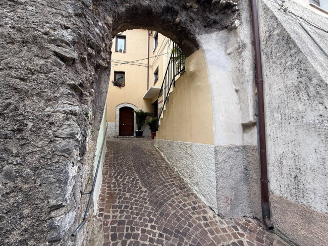 Abitazioni tipiche storiche in vendita a Ciorlano