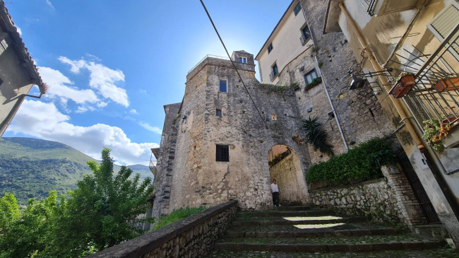 Abitazioni tipiche storiche in vendita a Itri