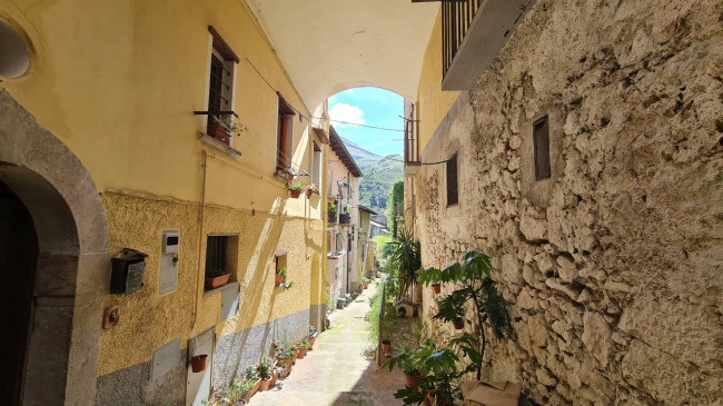 Abitazioni tipiche storiche in vendita a Itri