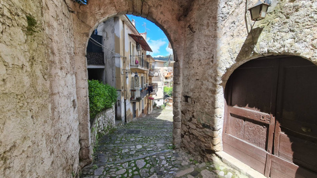 Abitazioni tipiche storiche in vendita a Itri