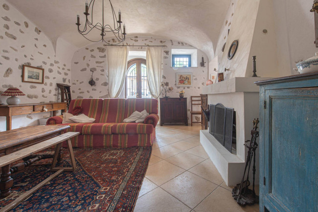 historic residence for sale in Colfelice