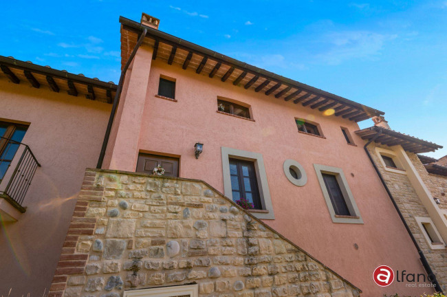 Villino a schiera in vendita a Ficulle