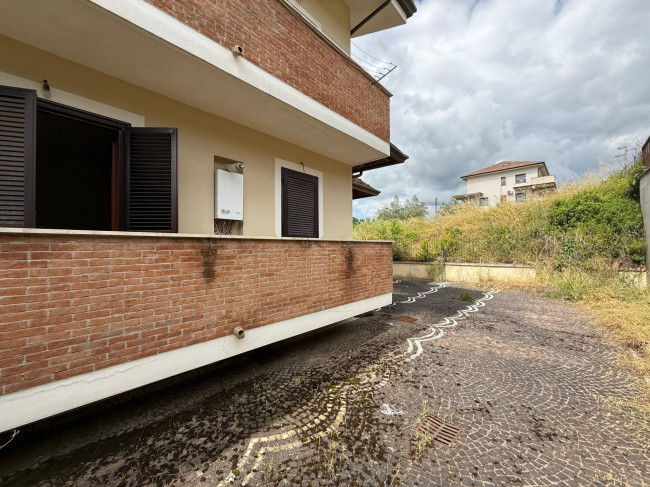 Appartamento in vendita a Colfelice