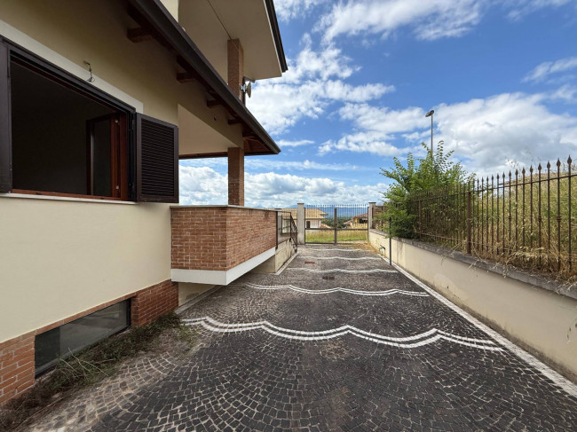 Appartamento in vendita a Colfelice