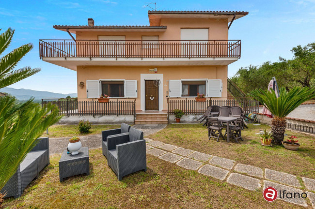 detached house for sale in Colfelice