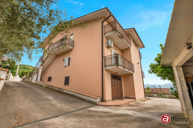 detached house for sale in Colfelice