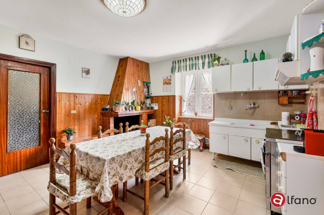 detached house for sale in Colfelice