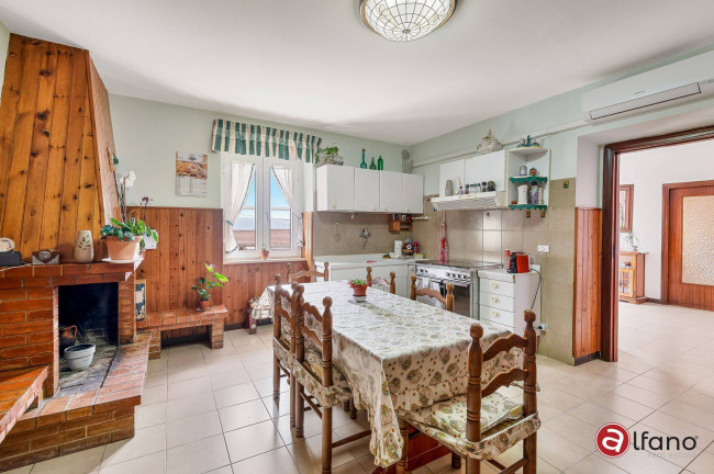 detached house for sale in Colfelice