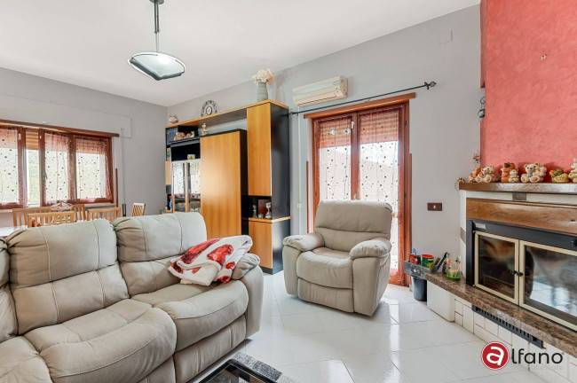 detached house for sale in Colfelice