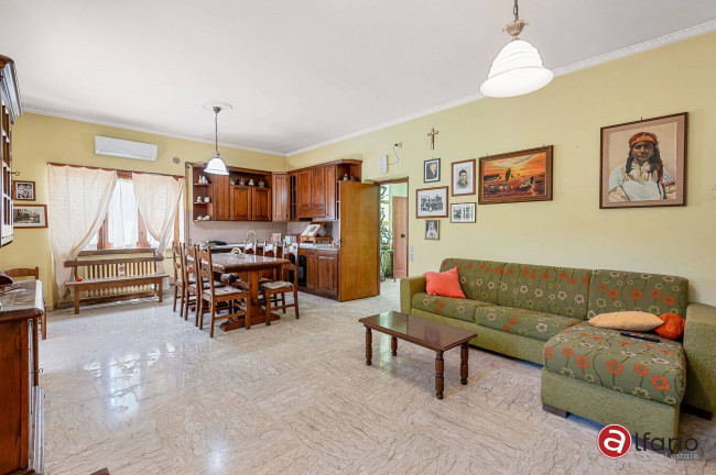 detached house for sale in Isola del Liri
