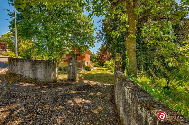 detached house for sale in Isola del Liri
