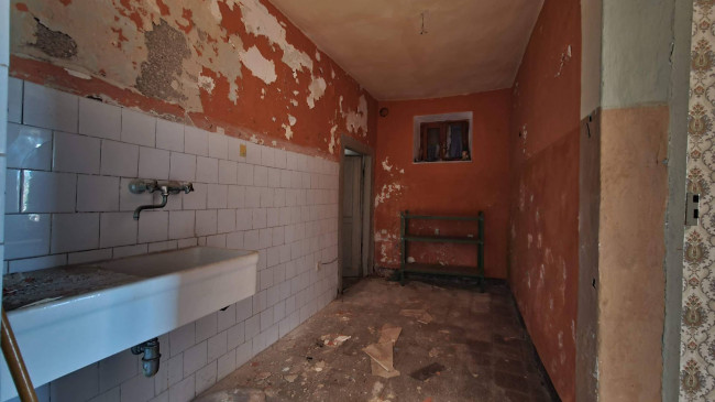 typical historical house for sale in Arpino