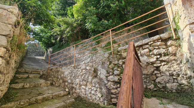 typical historical house for sale in Arpino