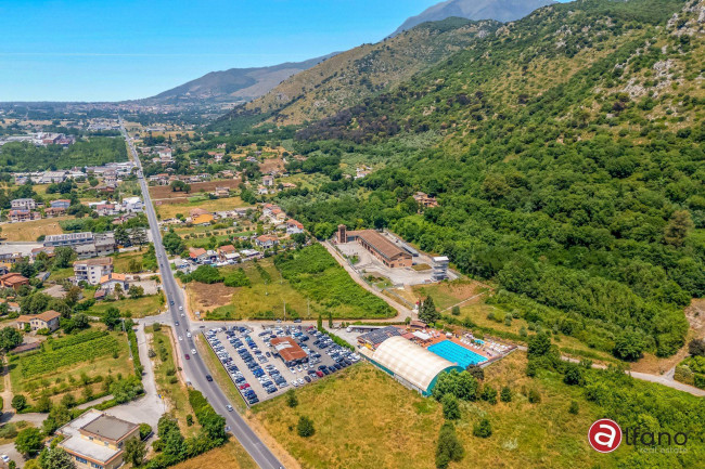Turistico-alberghiero in vendita a Cassino