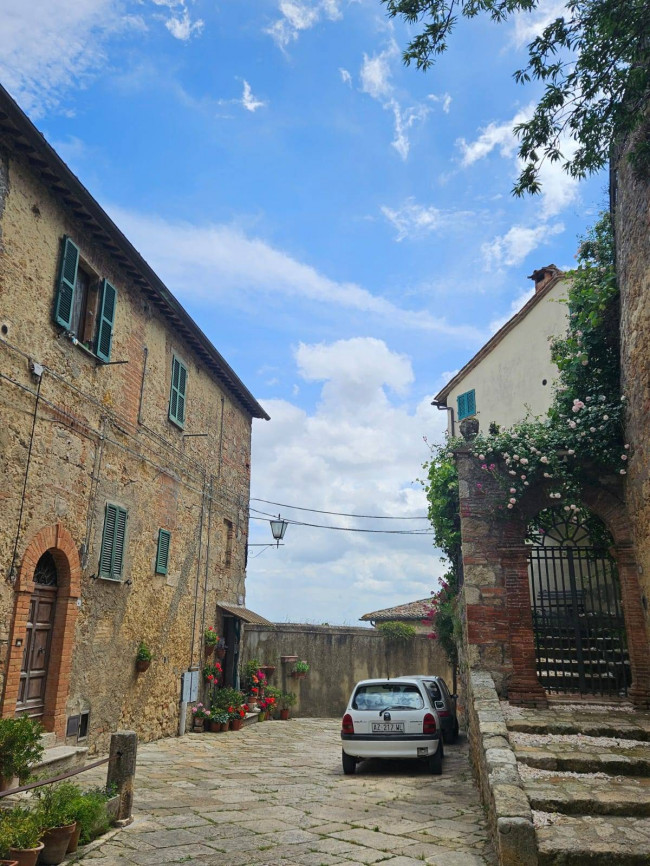 Abitazioni tipiche storiche in vendita a Cetona