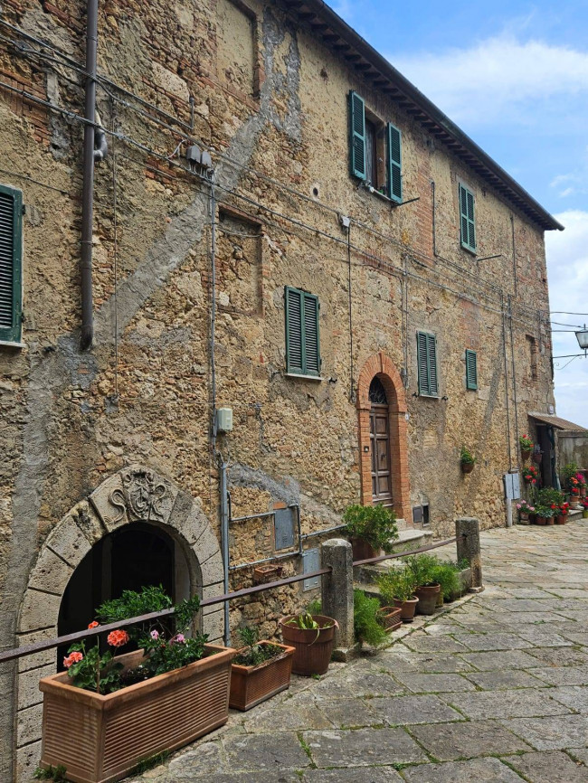 Abitazioni tipiche storiche in vendita a Cetona