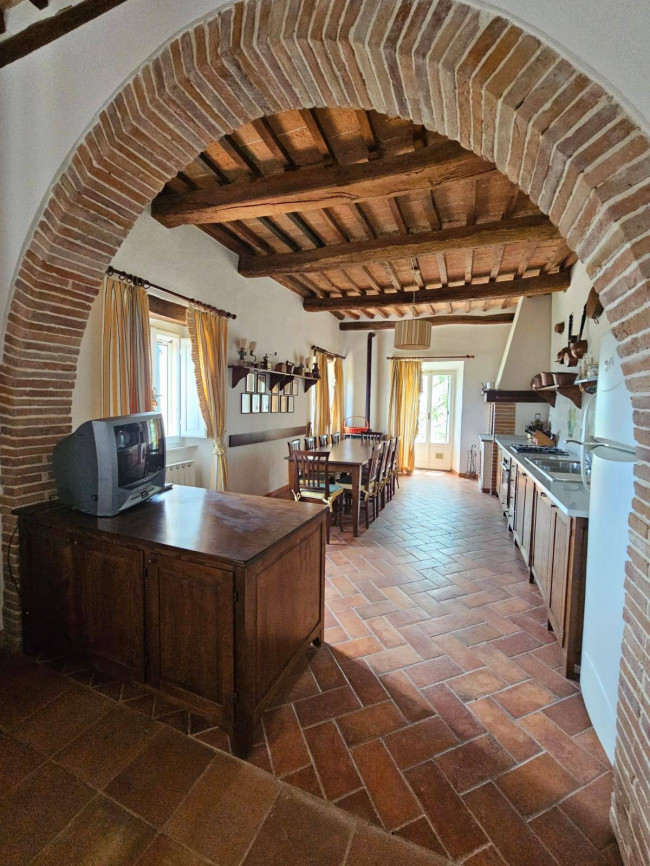 Abitazioni tipiche storiche in vendita a Cetona