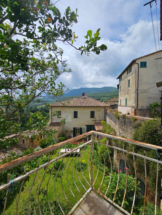 Abitazioni tipiche storiche in vendita a Cetona