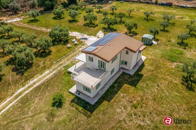 Villa for sale in Roccasecca