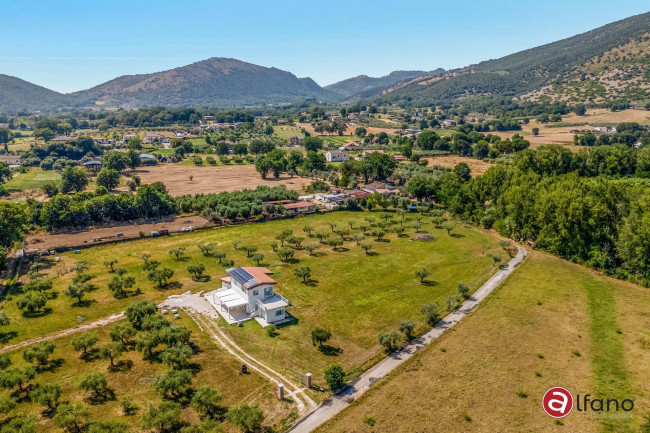 Villa for sale in Roccasecca