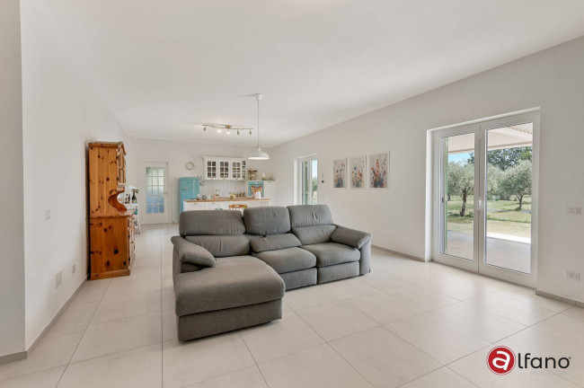 Villa for sale in Roccasecca