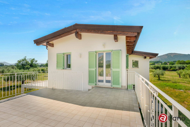 Villa for sale in Roccasecca