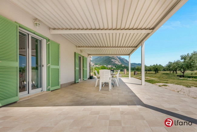 Villa for sale in Roccasecca
