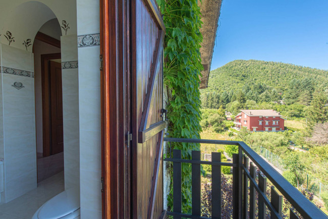 Casa indipendente in vendita a Trevi nel Lazio
