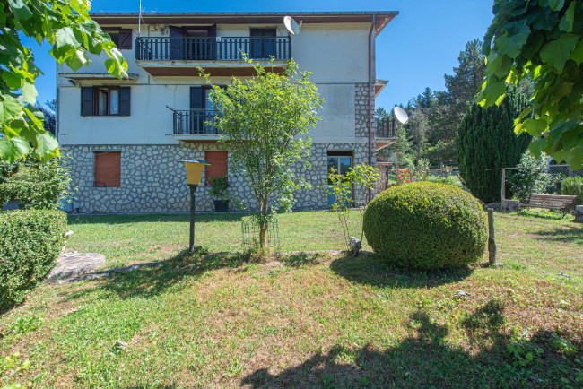 Casa indipendente in vendita a Trevi nel Lazio