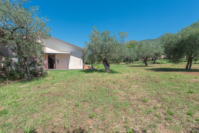 Casa indipendente in vendita a Cervaro