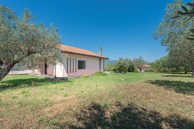 Casa indipendente in vendita a Cervaro