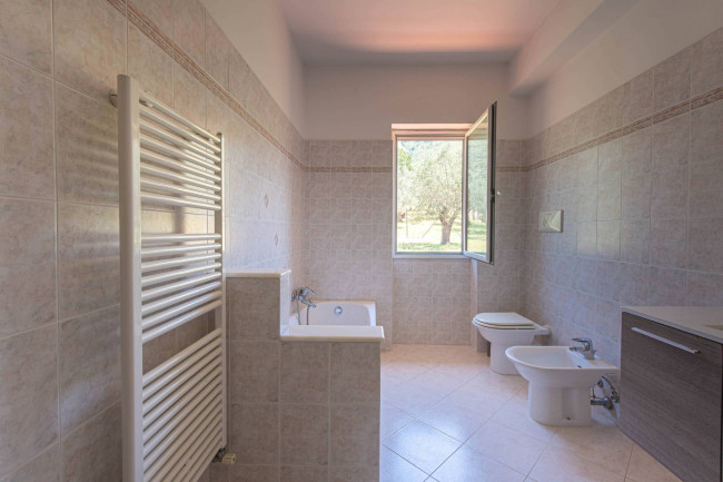 Casa indipendente in vendita a Cervaro