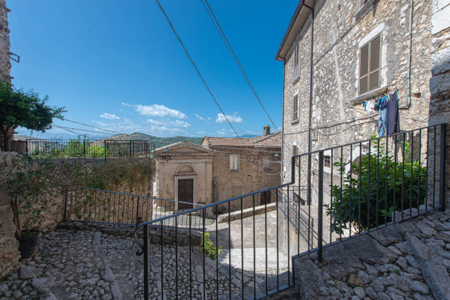 Abitazioni tipiche storiche in vendita a Arce