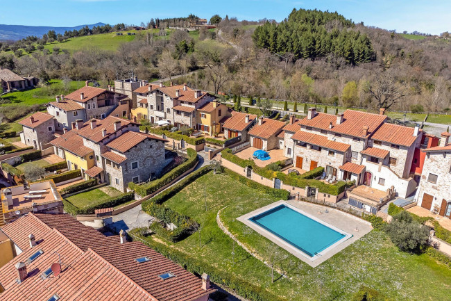 Villino a schiera in vendita a Ficulle