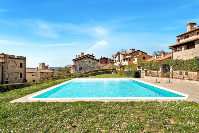 Villino a schiera in vendita a Ficulle