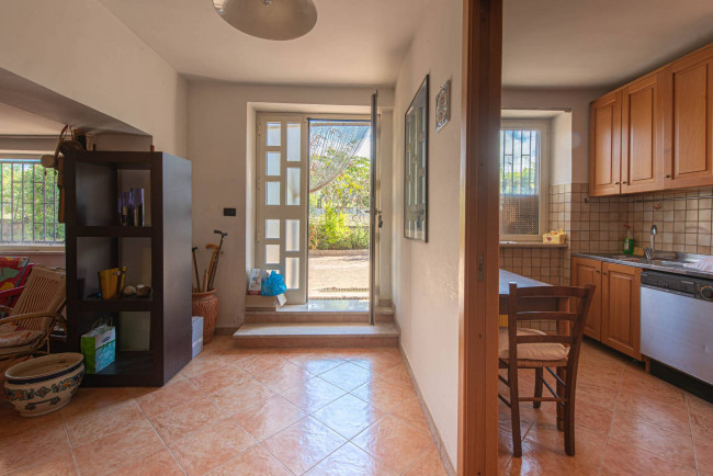 detached house for sale in Colfelice