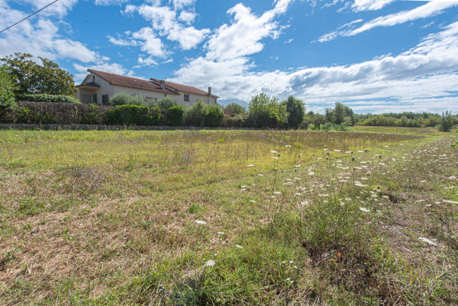 detached house for sale in Colfelice
