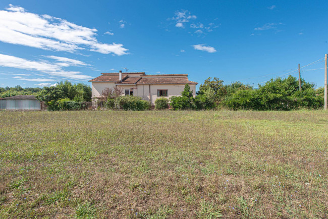 detached house for sale in Colfelice