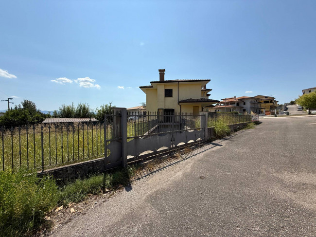 Villette a schiera in vendita a Colfelice